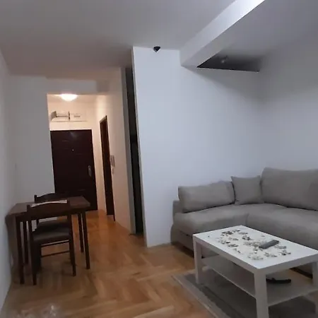 Apartment Luka