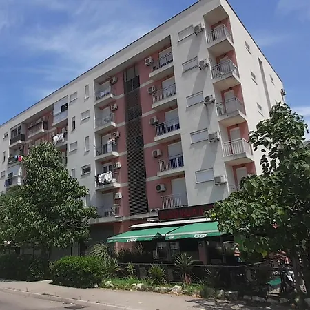 Luka Apartment